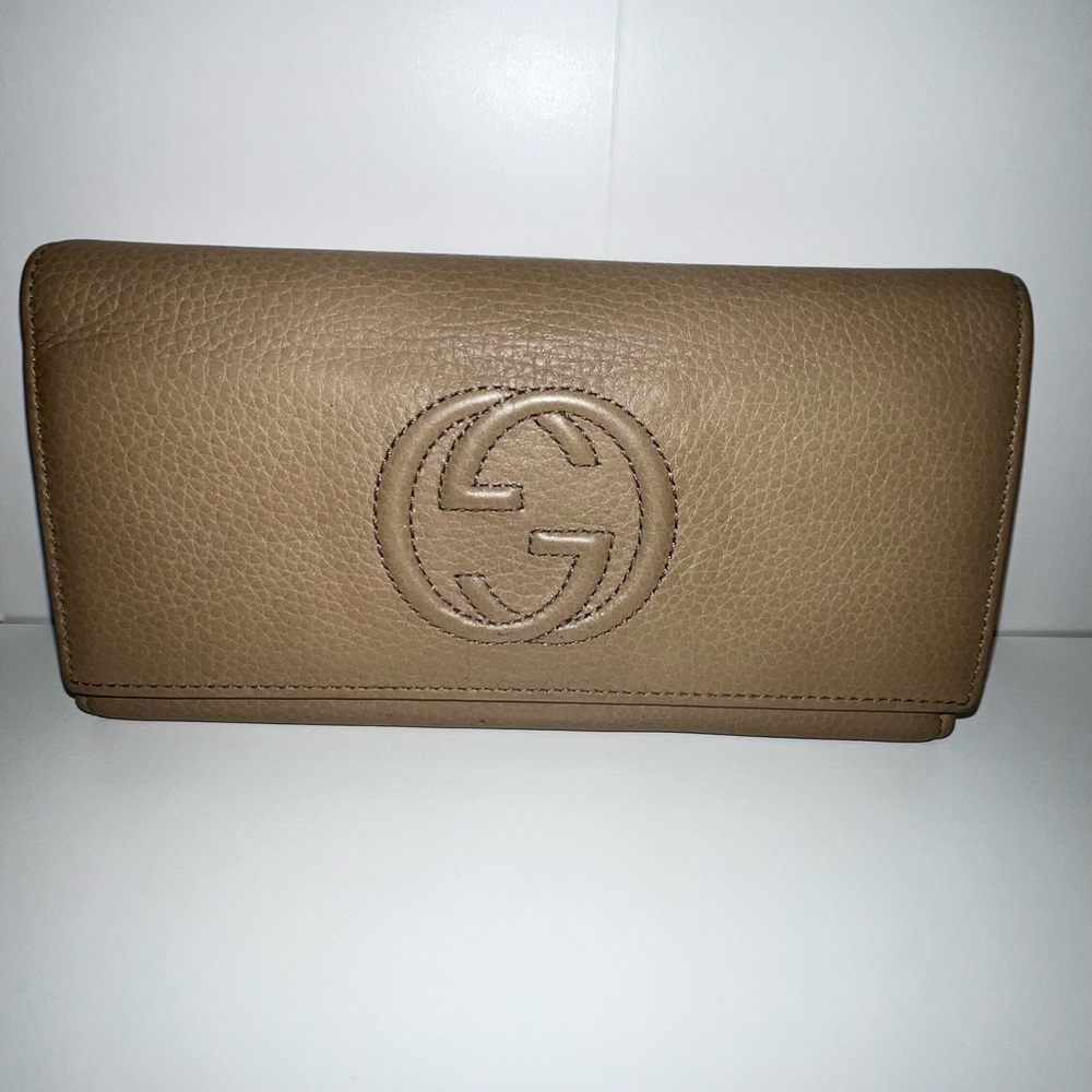 Gucci wallet for sale